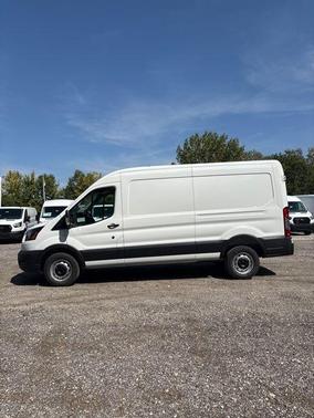 2025 Ford Transit-250 148 WB Medium Roof Cargo