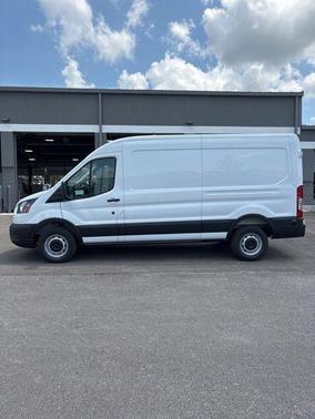 2025 Ford Transit-250 148 WB Medium Roof Cargo
