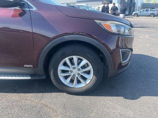 2016 Kia Sorento LX