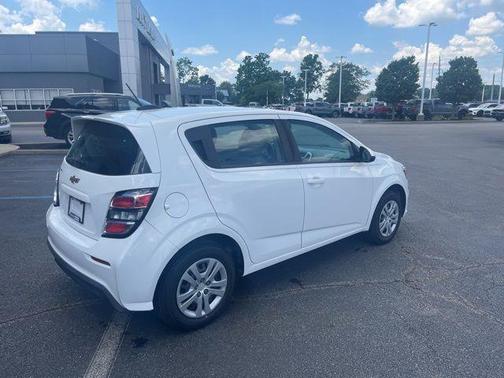 2017 Chevrolet Sonic LT