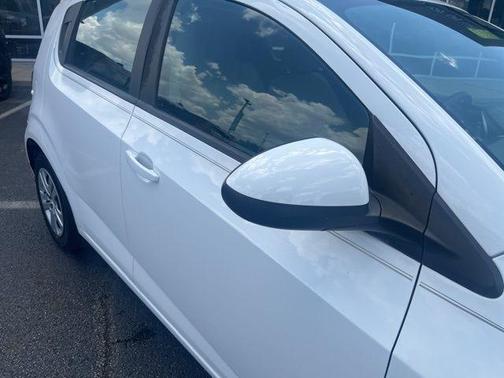 2017 Chevrolet Sonic LT
