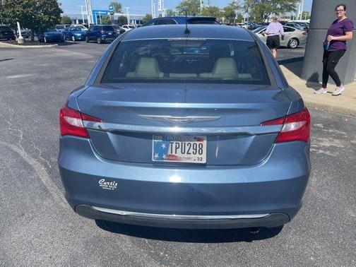 2011 Chrysler 200 Touring