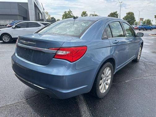 2011 Chrysler 200 Touring