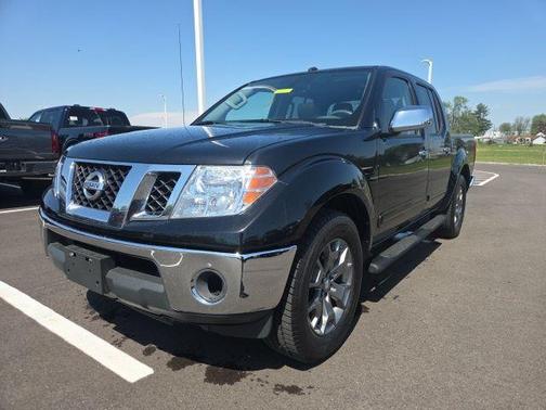 Magnetic Black Pearl 2019 Nissan Frontier SL