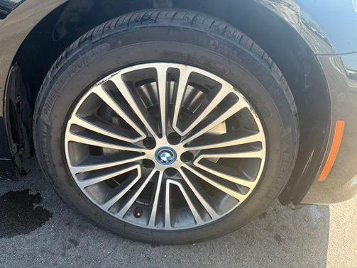 Jet Black 2018 BMW 530e xDrive iPerformance