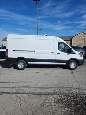 2025 Ford Transit-250 148 WB Medium Roof Cargo