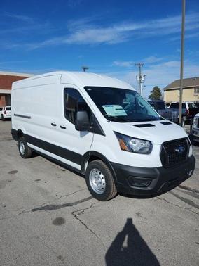 2025 Ford Transit-250 148 WB Medium Roof Cargo