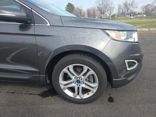 Magnetic 2017 Ford Edge Titanium