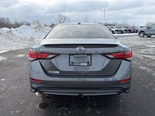 2021 Nissan Sentra SR
