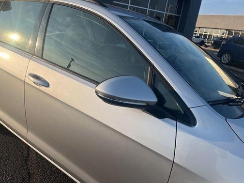 2017 Volkswagen Golf SportWagen TSI S