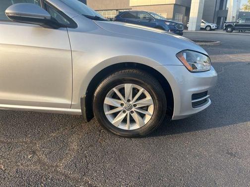 2017 Volkswagen Golf SportWagen TSI S