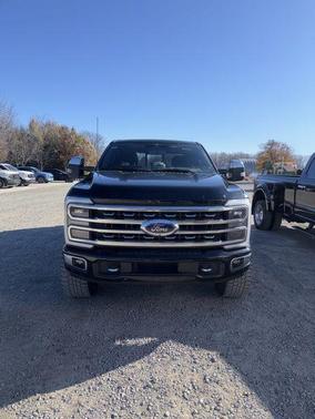 2023 Ford F-350 Platinum