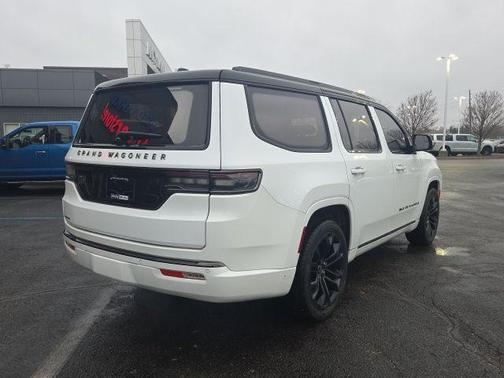 2022 Jeep Grand Wagoneer Series II