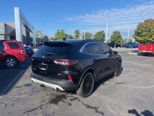 2020 Ford Escape Titanium