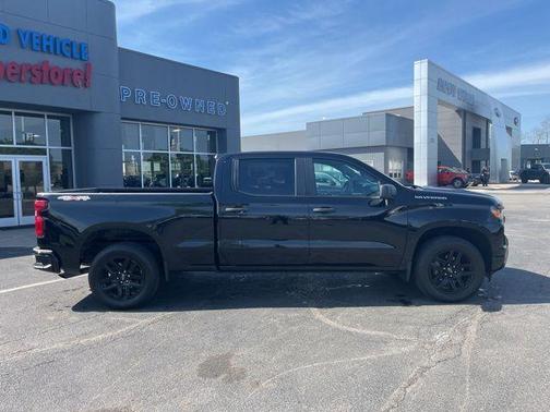 2022 Chevrolet Silverado 1500 Custom