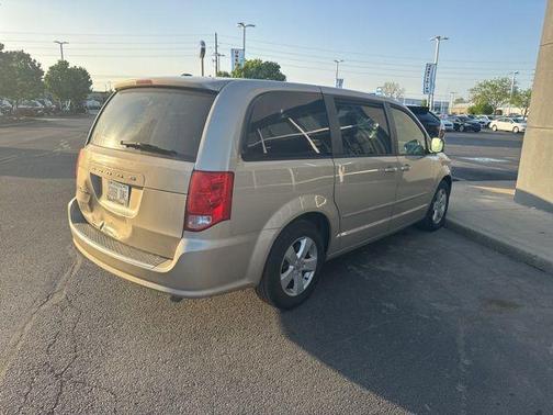 2013 Dodge Grand Caravan SE