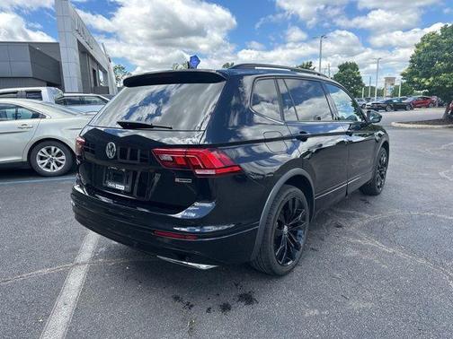 2021 Volkswagen Tiguan 2.0T SE R-Line Black