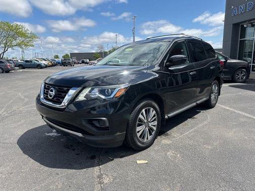2019 Nissan Pathfinder S