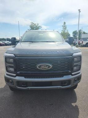2025 Ford F-350 Lariat Super Duty