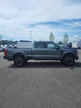 2025 Ford F-350 Lariat Super Duty