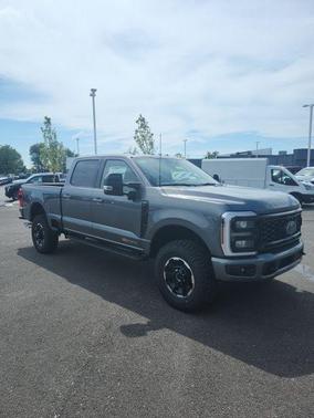 2025 Ford F-350 Lariat Super Duty