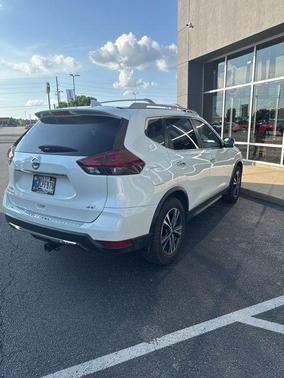 2020 Nissan Rogue SV