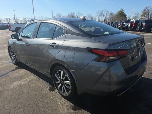 2021 Nissan Versa 1.6 SV