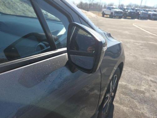 2021 Nissan Versa 1.6 SV