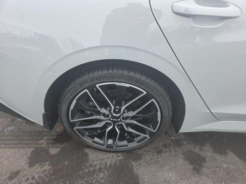 2024 Kia K5 GT