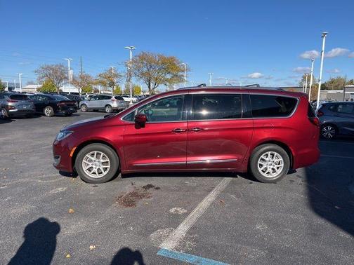 2020 Chrysler Pacifica Touring-L