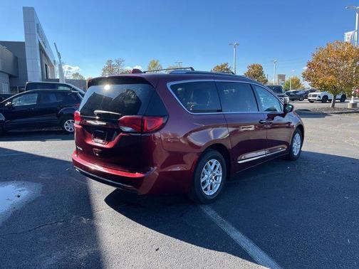 2020 Chrysler Pacifica Touring-L