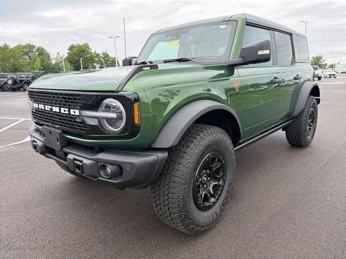 Green Metallic 2025 Ford Bronco Badlands