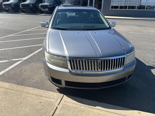2006 Lincoln Zephyr Base (100B)