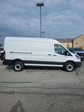 2025 Ford Transit-250 148 WB Medium Roof Cargo