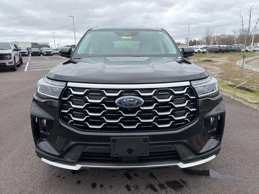 Black Metallic 2025 Ford Explorer Platinum