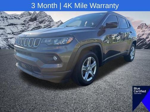 Granite Crystal Clearcoat Metallic 2023 Jeep Compass Latitude