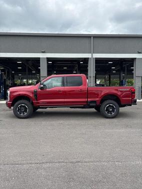 2025 Ford F-350 Lariat Super Duty