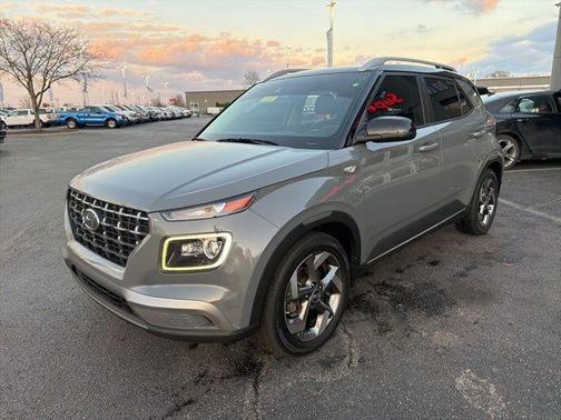 2022 Hyundai VENUE Limited