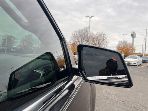 2016 GMC Acadia Denali