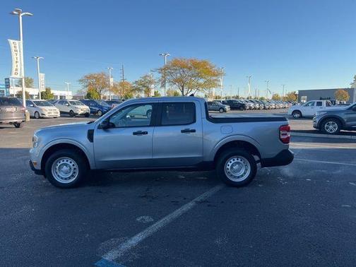 2022 Ford Maverick XL