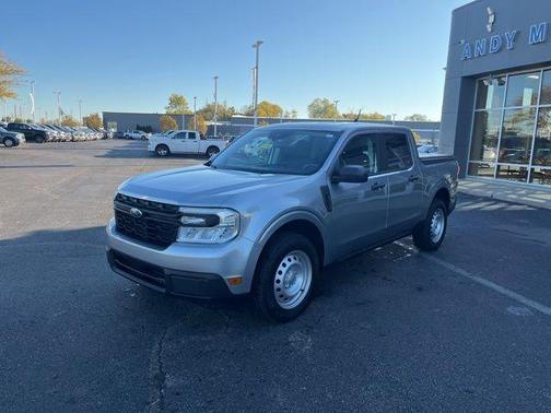 2022 Ford Maverick XL