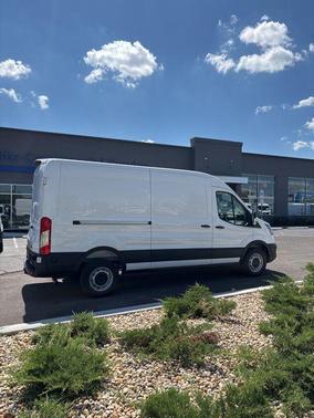 2025 Ford Transit-250 148 WB Medium Roof Cargo