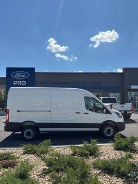 2025 Ford Transit-250 148 WB Medium Roof Cargo