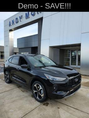 2026 Ford Escape ST-Line Elite