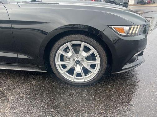 2015 Ford Mustang EcoBoost Premium