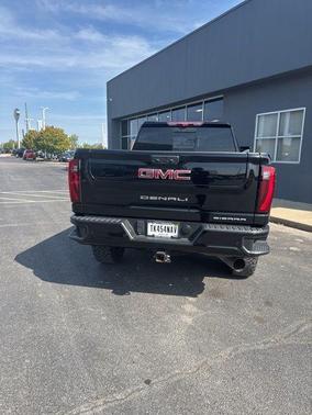 2024 GMC Sierra 2500 Denali