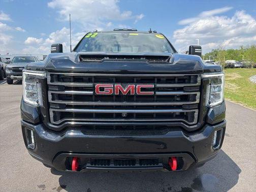 Onyx Black 2022 GMC Sierra 2500 AT4