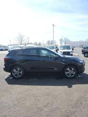 2025 Ford Escape ST-Line Select