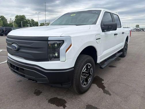 Oxford White 2022 Ford F-150 Lightning Pro