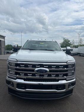 2025 Ford F-350 Lariat Super Duty